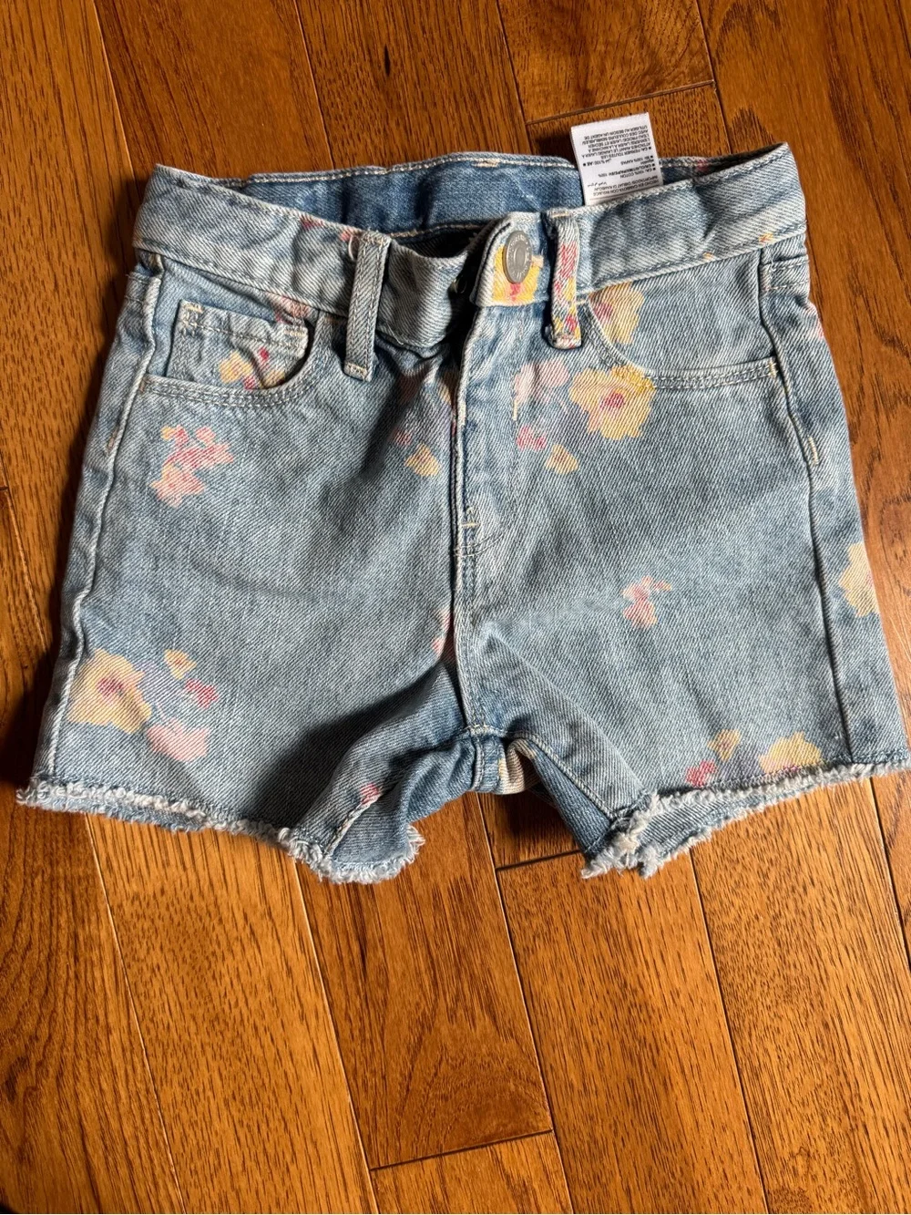 Two pairs old navy jean shorts 5T